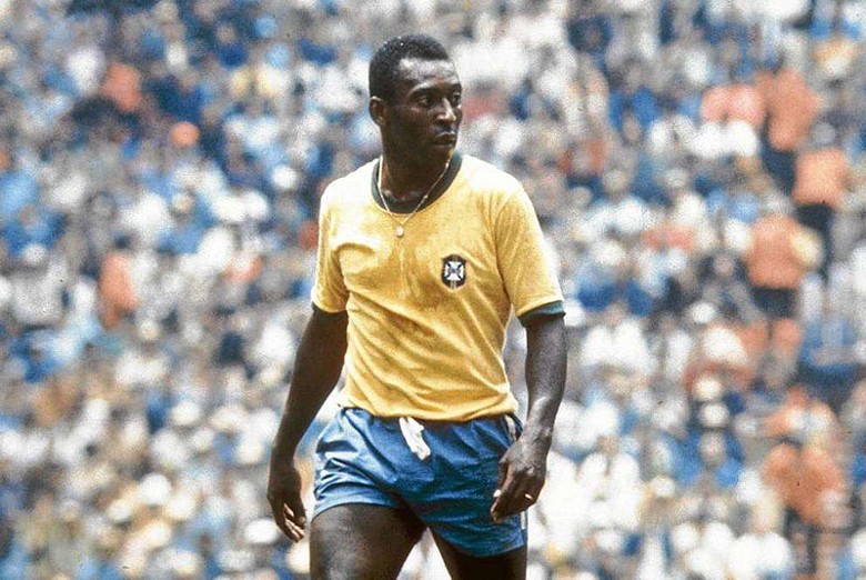 Pele được mệnh danh là vua bóng đá thế giới